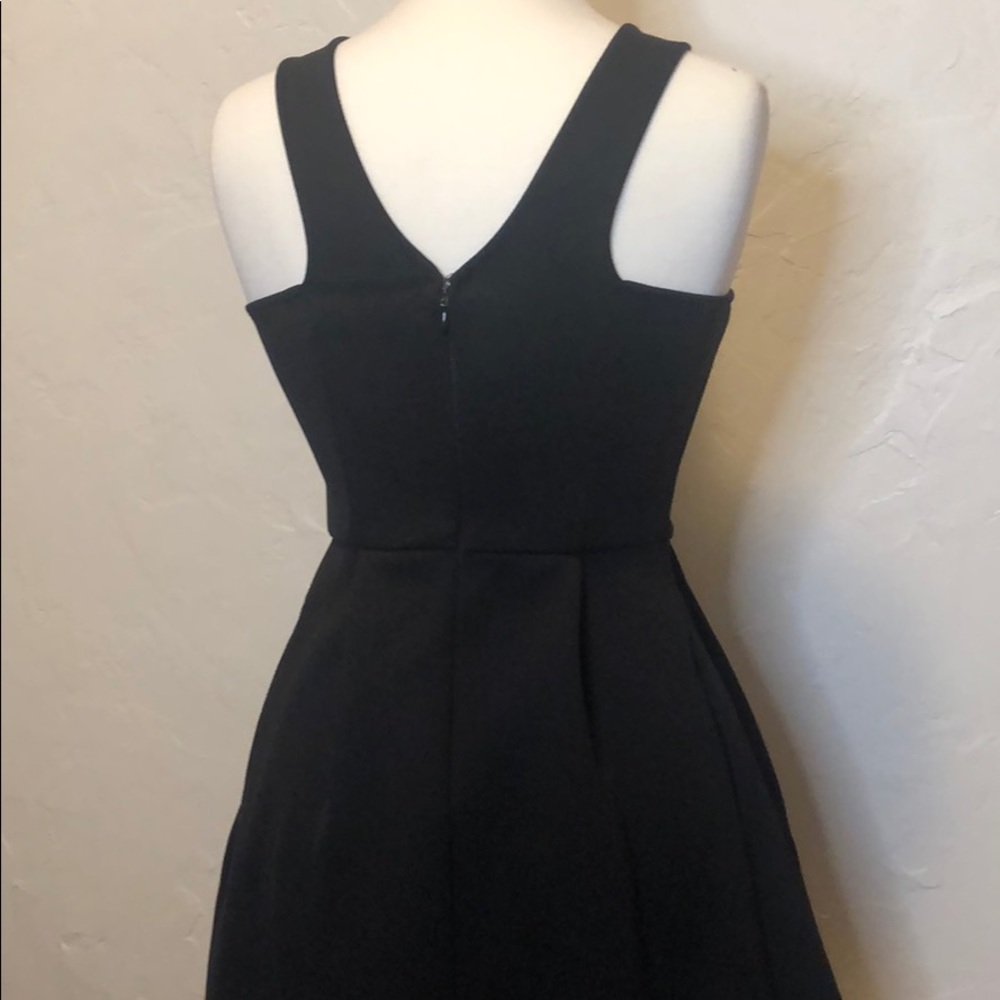 Madewell Neoprene Boxpleat Black Sleeveless Dress size 0 - Picture 4 of 5